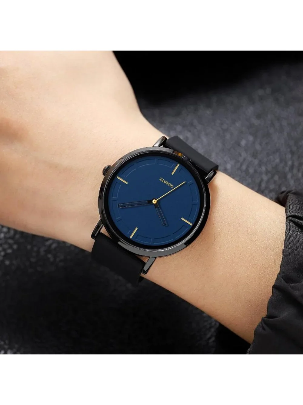 Unisex Black and Blue Lightweight Simple Luxury Quartz Silicone Band Wrist Watch